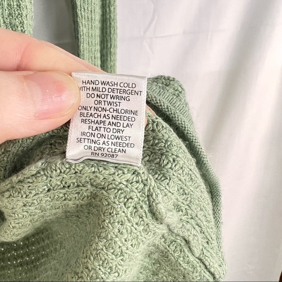 Saks Fifth Avenue Silk / Cashmere Blend Sweater Women’s Rib Knit Green Sz S EUC - Picture 7 of 11